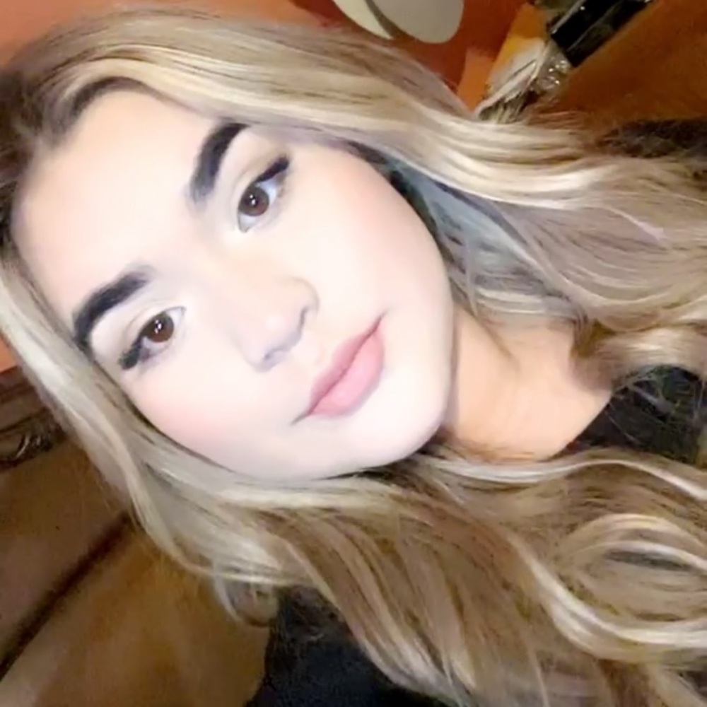 Meet your Posher, Maria